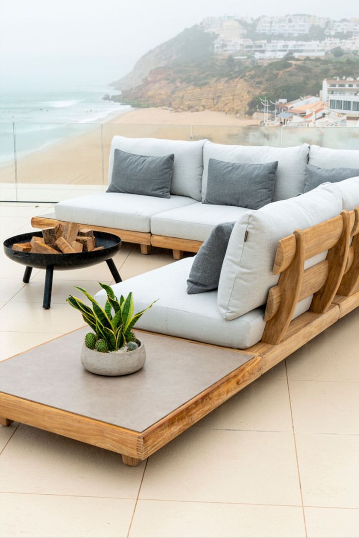 Nệm ghế sofa gỗ